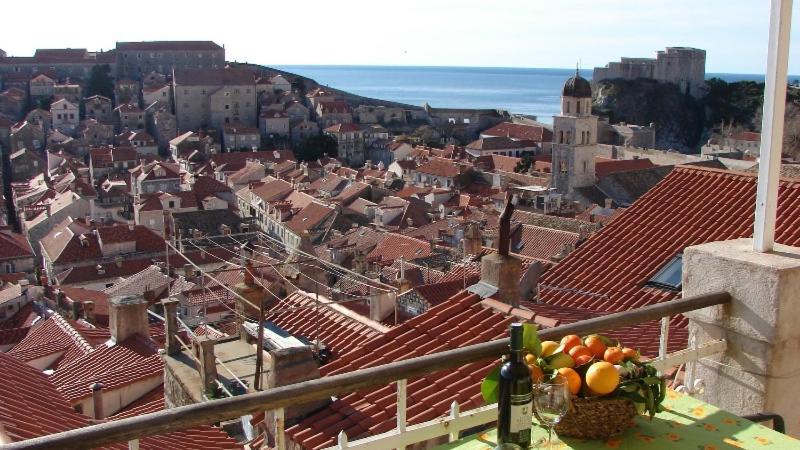 Location Old Town Lucic *